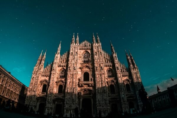 brown cathedral set cinematografici Milano