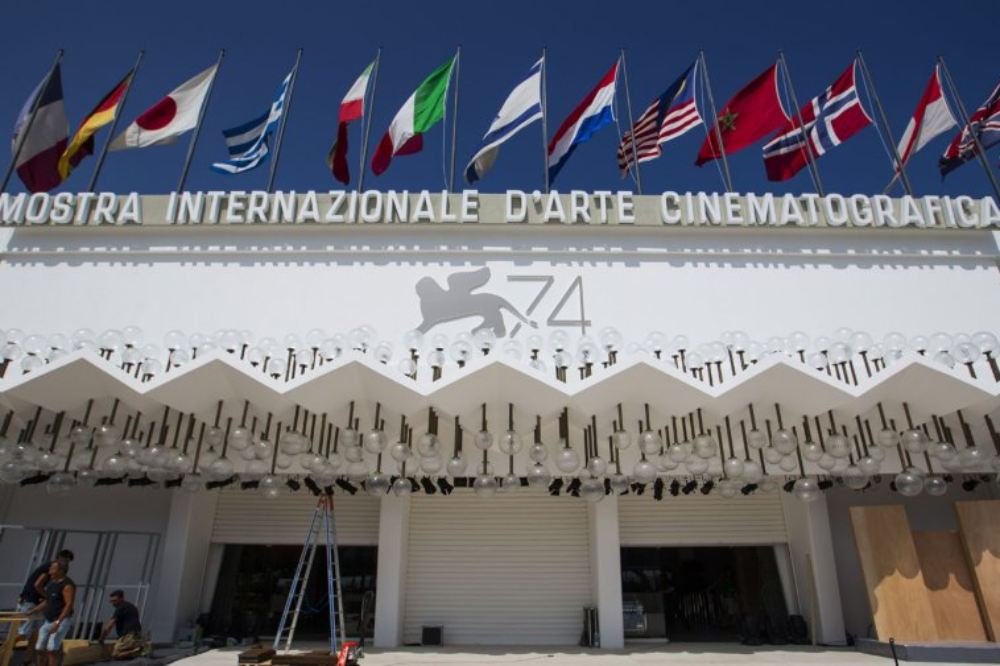 Mostra internazionale cinema Venezia (edizione 74')
