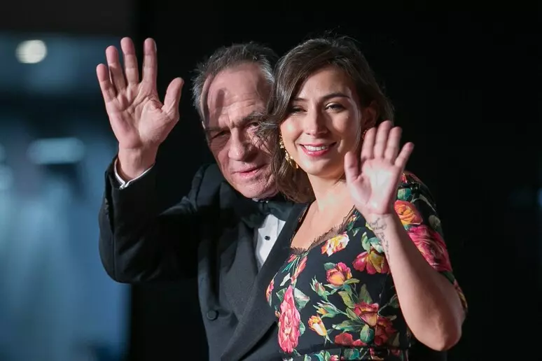 Tommy Lee Jones e sua figlia, foto sito Ansa